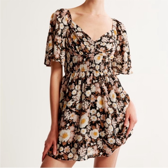 ABERCROMBIE & Fitch Angel Sleeve Smocked Waist Mini Dress Floral Size S Tall - Picture 1 of 8